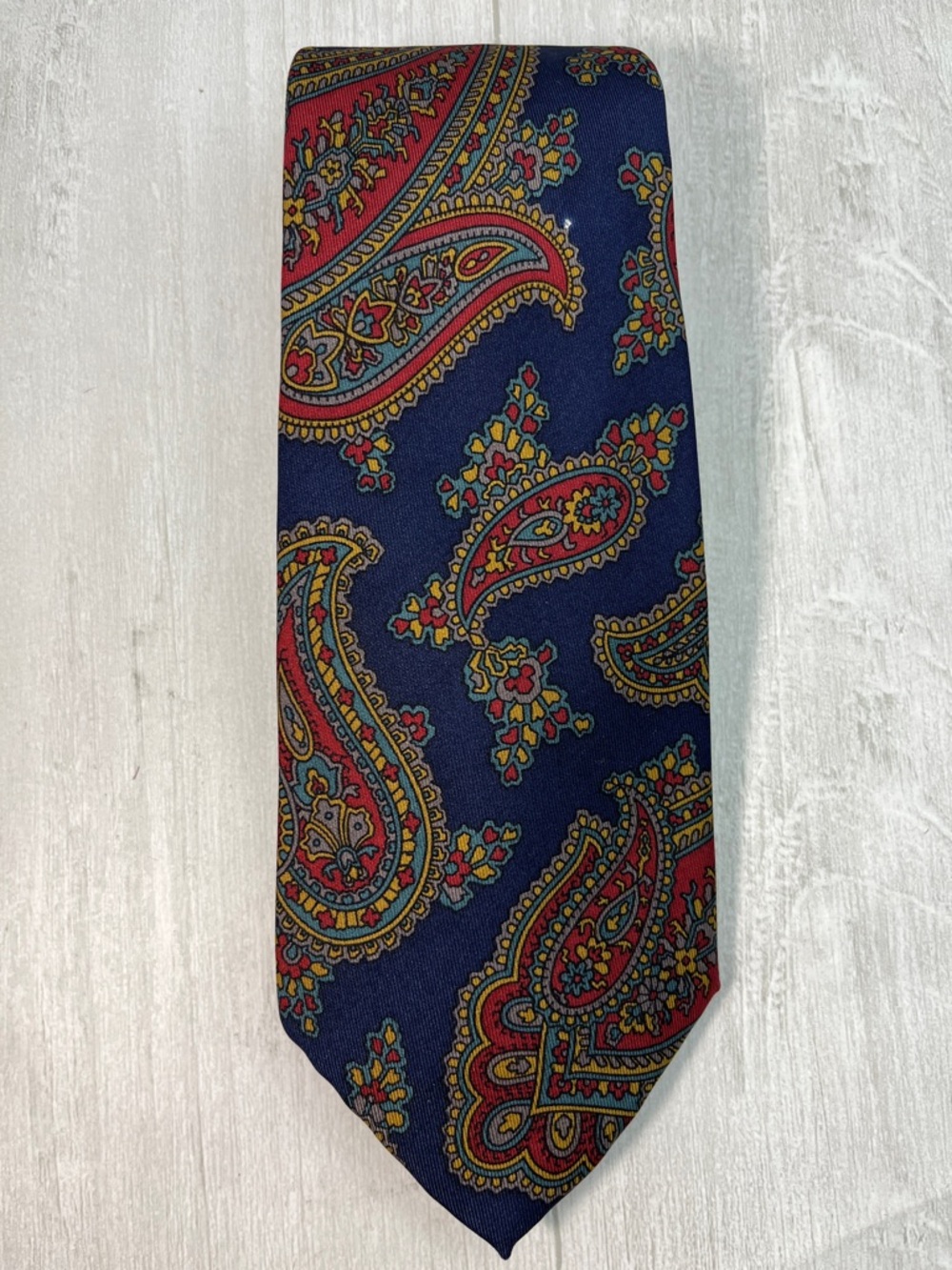 Burberrys Classic Paisley Silk Tie - Navy and Red